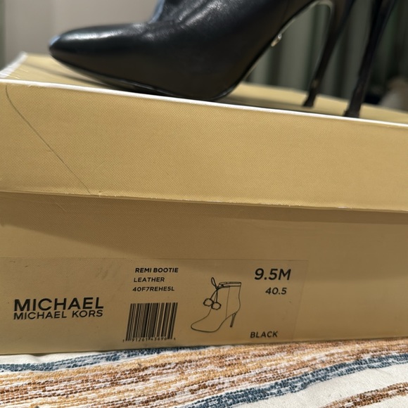 Leather booties - Picture 4 of 4